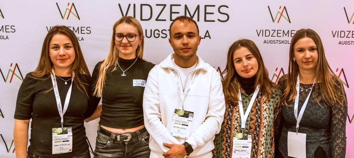 Międzynarodowe sukcesy studentów Collegium Medicum na Erasmus+ BIP w Valmierze